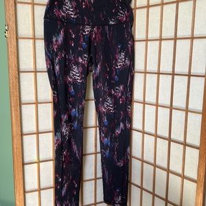 Victoria’s Secret Sport Legging Sz M Multicolor